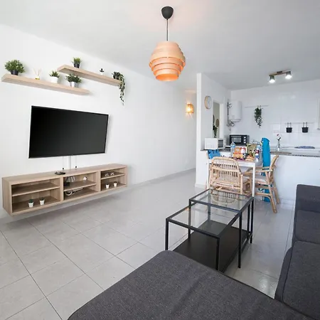 Abora - 500m To The By Lanzarote Appartement